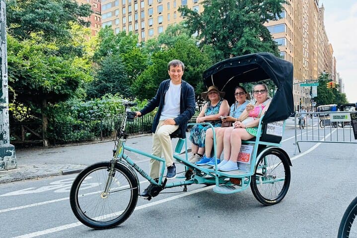 Central Park Private Pedicab Tour: 60-Min Guided Ride Through NYC's Iconic Park