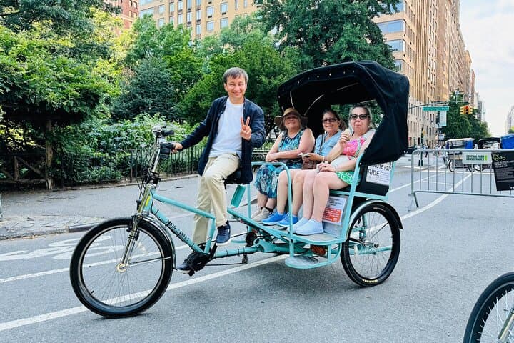 Central Park Private Pedicab Tour: 2-Hour Guided Ride to Belvedere Castle photo 2