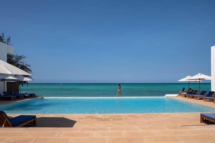 12-Day Northern Circuit Safari and Zanzibar Beach Holiday (Budget) photo 2