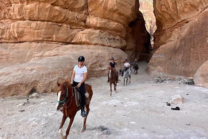 Wadi Rum Horseback Ride: 2-Hour Desert Tour to Lawrence's Sites & Red Sand Dune photo 5