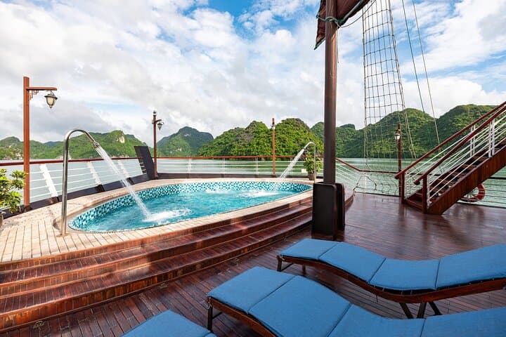 Lan Ha Bay Luxury 2-Day All-Inclusive Cruise from Hanoi photo 6