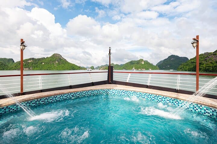 Amanda Cruise: Luxury 2-Day Halong & Lan Ha Bay Cruise Guide photo 6