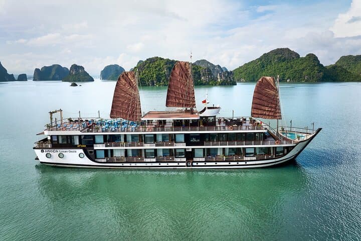 Amanda Luxury Cruise: Overnight Halong Bay & Lan Ha Bay Escape