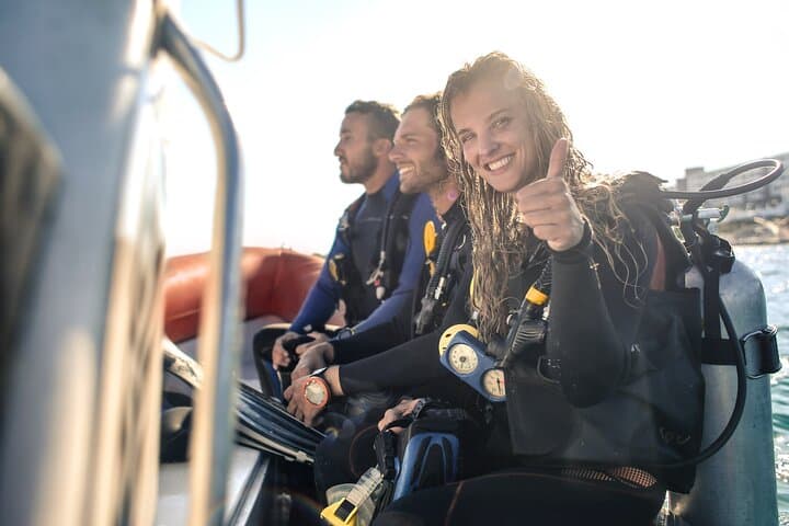 Kauai Boat Scuba for Non-Certified Divers: South Shore Two-Dive Experience photo 3