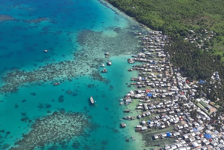 Balabac Seaplane Day Trip: Candaraman & Onok Island Snorkel Adventure photo 3