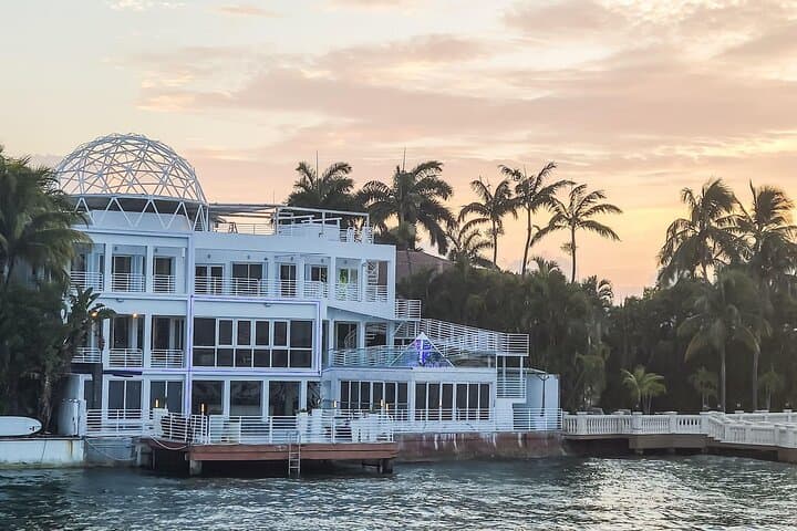 Miami Private Sunset Speedboat: Bayside Skyline Cruise for 6 photo 3
