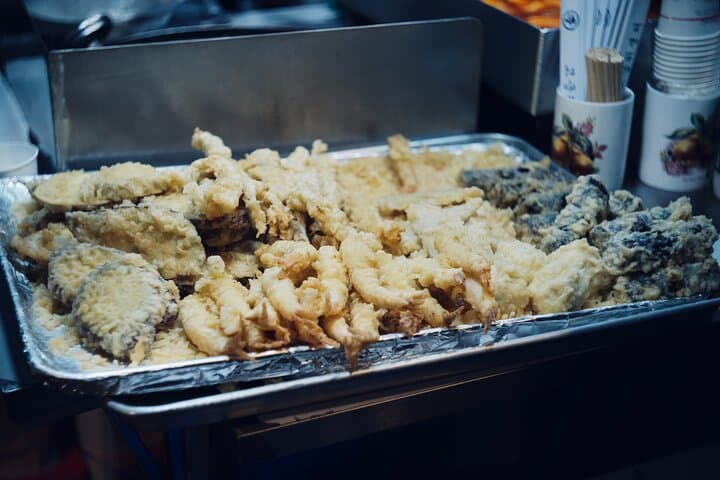 Seoul Street Food: Gwangjang & Dongdaemun Market Walking Tour photo 5