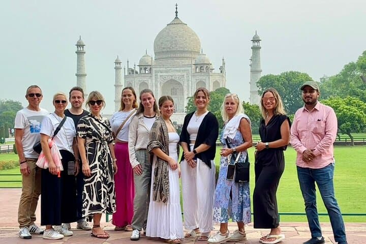 Same-Day Taj Mahal: Delhi–Agra–Delhi Tour via Yamuna Expressway photo 2