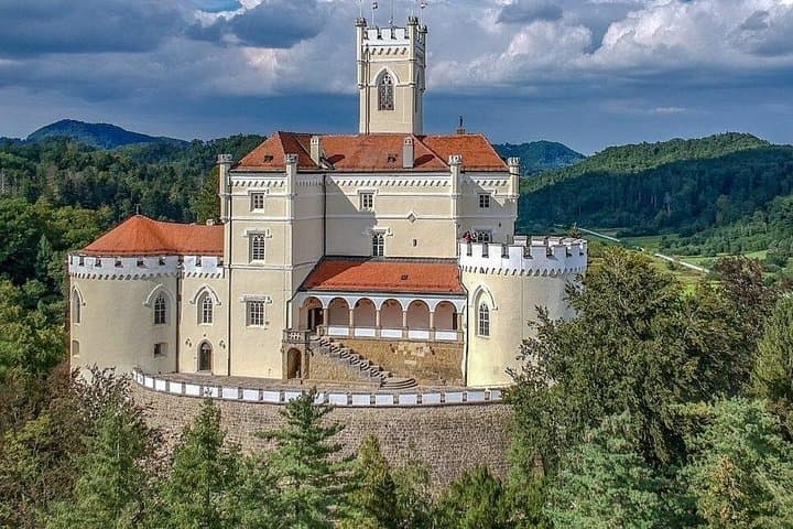 One-Day County Varaždin Private Tour: Trakošćan Castle, Varaždinske Toplice & Varaždin