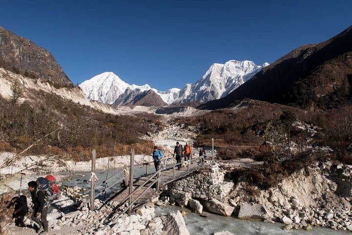 Manaslu Circuit Trek 15-Day: Larkya La Pass & Himalayan Villages photo 4