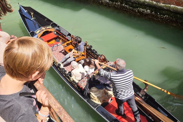 Kid-Friendly Venice Highlights: 2-Hour Private Family Walking Tour photo 2