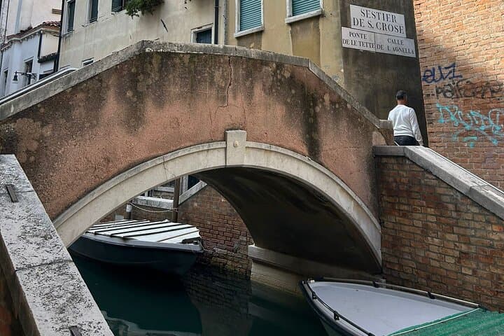 Kid-Friendly Venice Highlights: 2-Hour Private Family Walking Tour photo 5