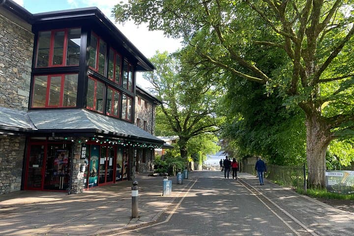 Keswick Self-Guided Walking Tour: Derwent Water, Pencil Museum & Historic Market photo 4
