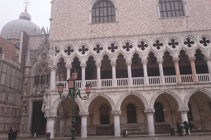 Kid-Friendly Doge's Palace Private Tour in Venice — Family Guide photo 5