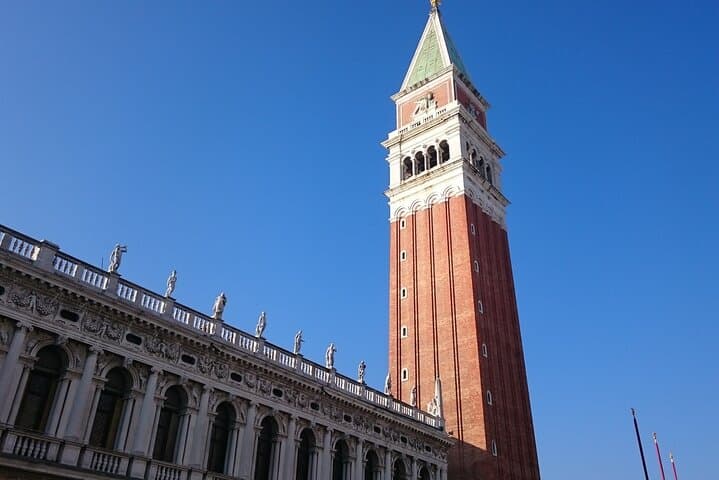 Kid-Friendly Doge's Palace Private Tour in Venice — Family Guide photo 3
