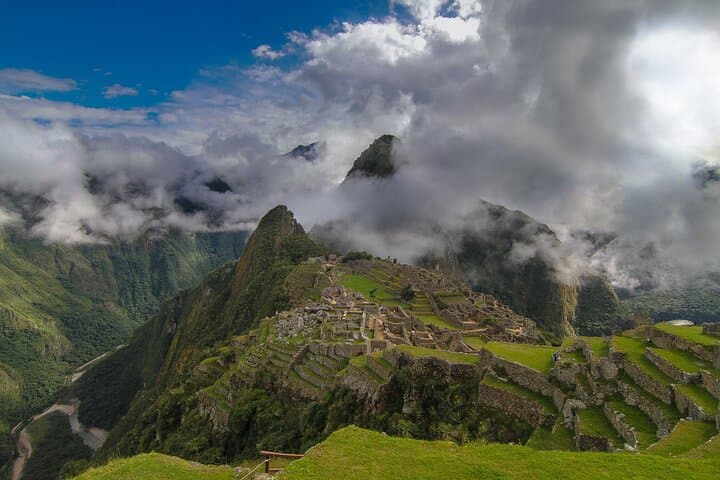 Short Inca Trail to Machu Picchu: 2-Day Hike to the Sun Gate photo 1