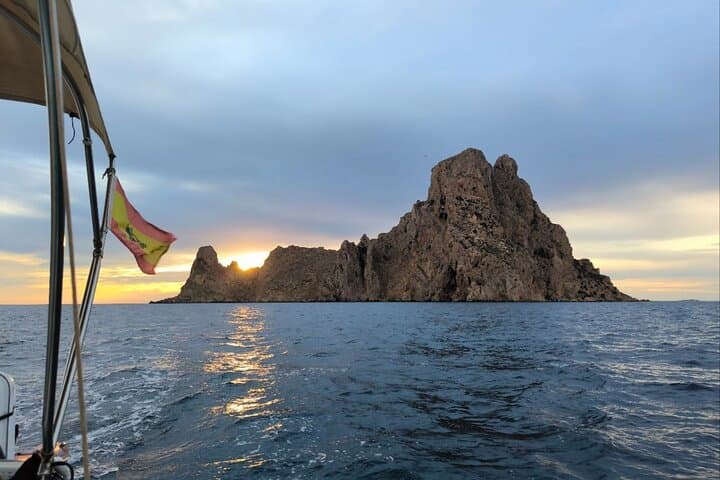 Sunset Sail to Es Vedrá: Private Ibiza Evening Cruise from Cala Jondal photo 3