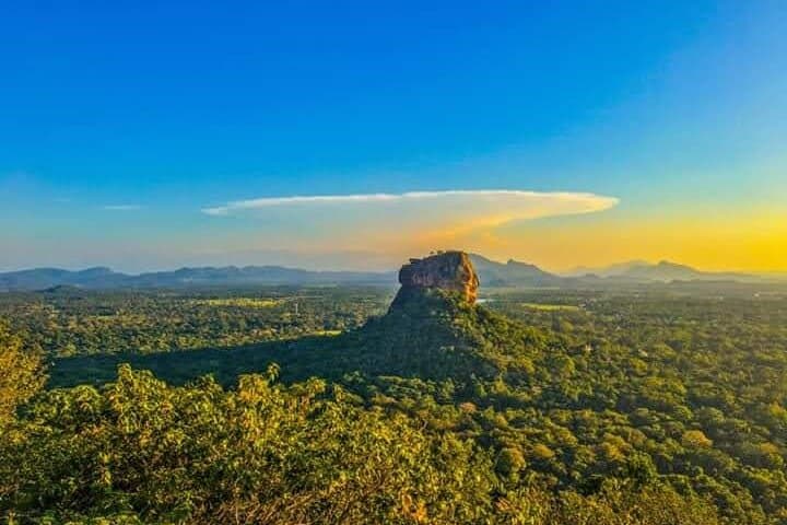 Climbing Sigiriya and Dambulla: Day Trip from Colombo to Ancient Rock and Cave Temples photo 3