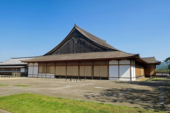 Day Trip to Tamba-Sasayama from Osaka: Edo-Era Streets, Castle Ruins & Local Crafts photo 2