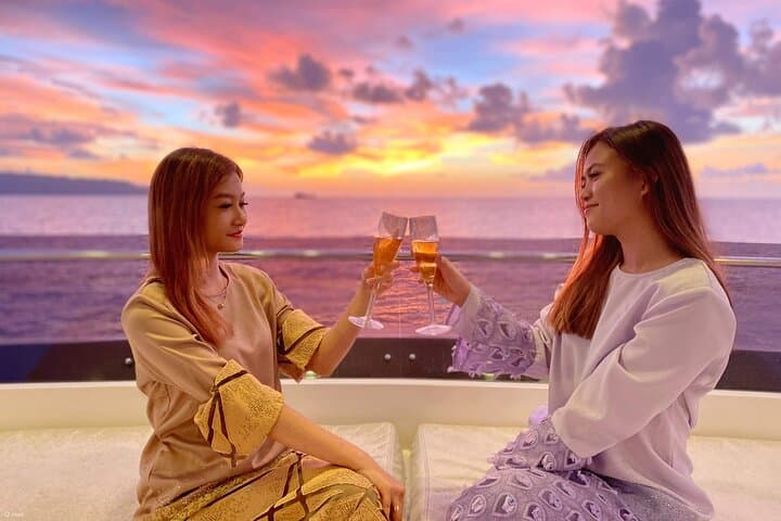 Kota Kinabalu Sunset Cruise: Evening Catamaran with Buffet Dinner & Live Band photo 3
