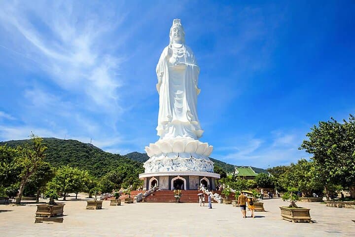 Da Nang — Hue — Hoi An: Hai Van Pass Scenic Transfer with Lang Co & Lap An Stops photo 4