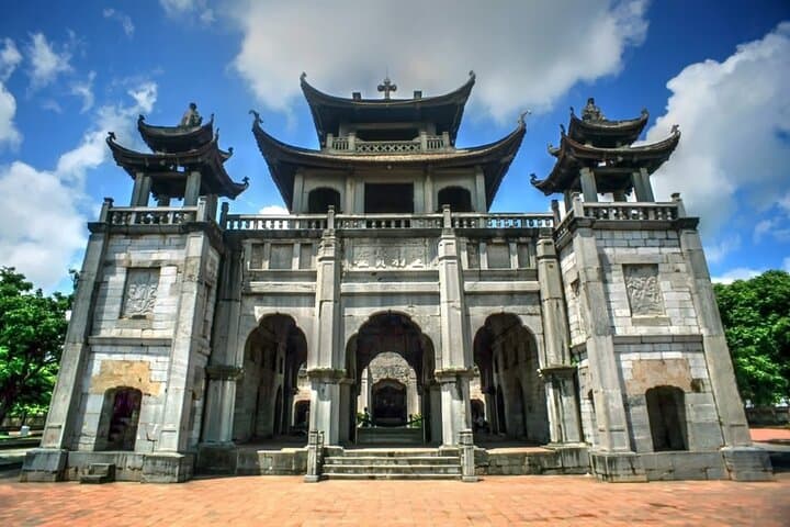 Tam Coc and Phat Diem Cathedral Private Day Trip from Hanoi photo 3