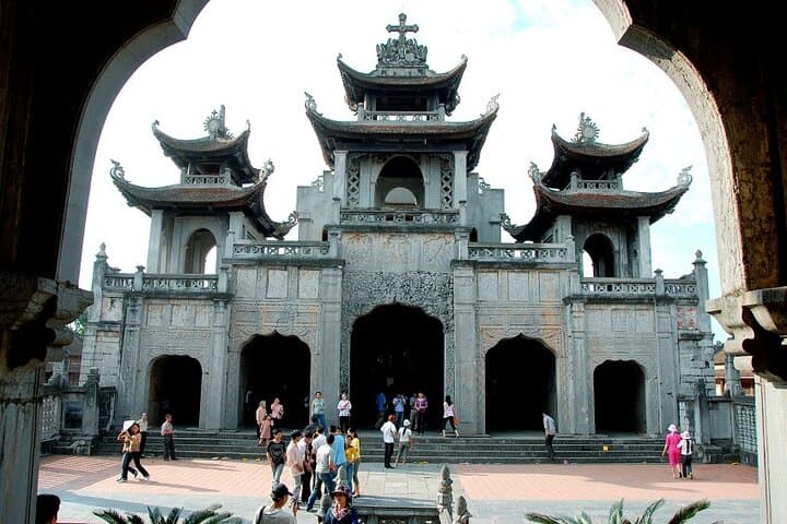 Tam Coc and Phat Diem Cathedral Private Day Trip from Hanoi photo 4