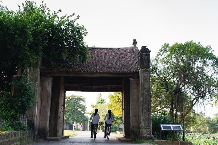 Duong Lam Ancient Village Private Day Tour from Hanoi photo 3