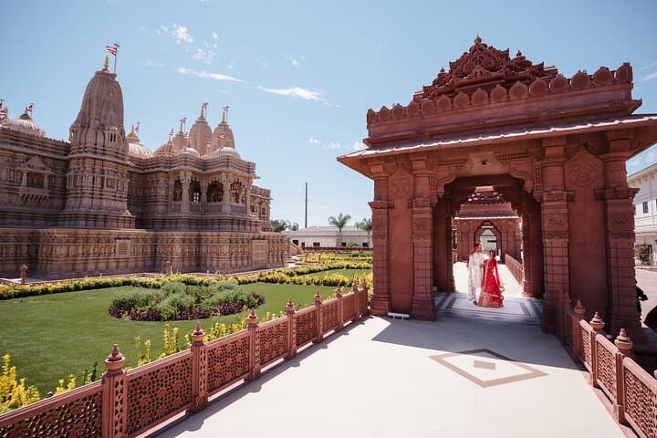 Mandir and Hsi Lai Temple Tour — Hollywood-Area Marble Hindu Mandir & Hsi Lai Buddhist Complex