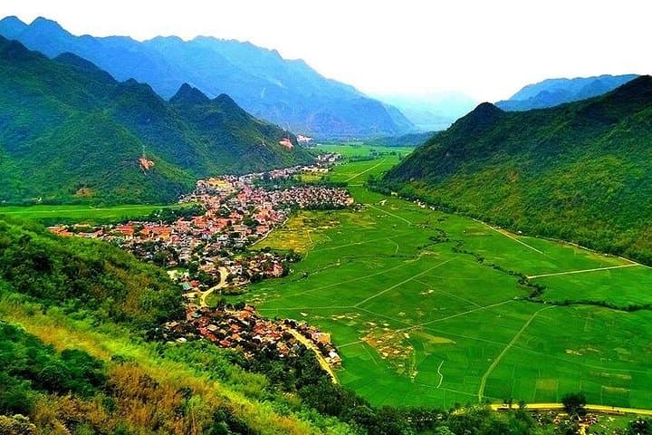 Mai Chau Valley Day Trip from Hanoi — Rice Fields, Stilt Houses & Biking