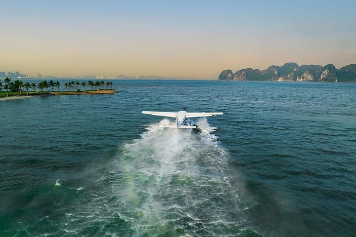 Seaplane Over Ha Long Bay: 25-Minute Scenic Flight from Tuan Chau photo 2