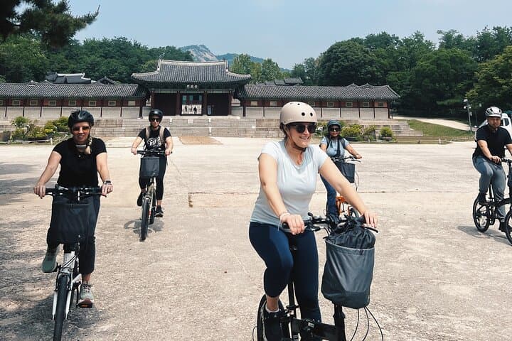 Pedal Through Old Seoul: Sunset Bike Tour of Joseon Palaces & Local Eats