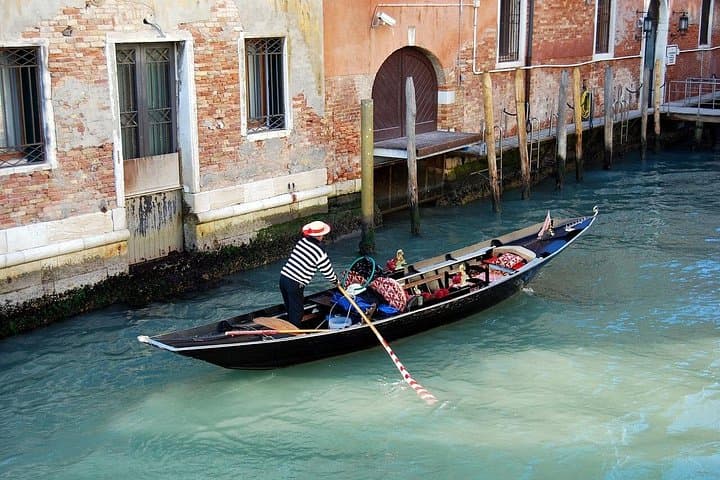 Skip-the-Line Doges Palace Tour with Optional Grand Canal Gondola in Venice photo 3