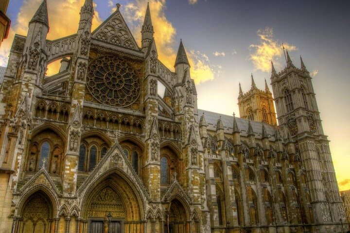 Black Cab Top Sights Tour and Thames River Cruise — London Private Sightseeing photo 3