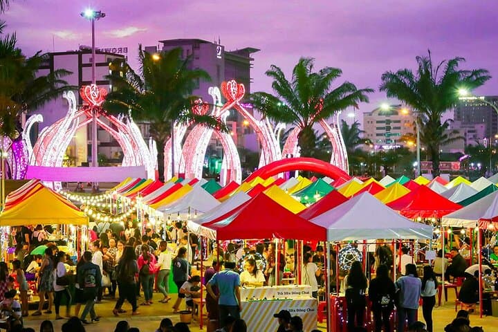 Da Nang Night Markets, Dragon Bridge & Han River Cruise: Evening Private Tour photo 6