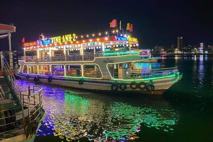 Da Nang Night Market & Dragon Bridge Private Cruise — Han River Evening Tour photo 4