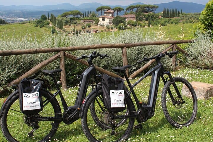 Lucca E‑Bike Tour: Cycle the Serchio River to Renaissance Villas