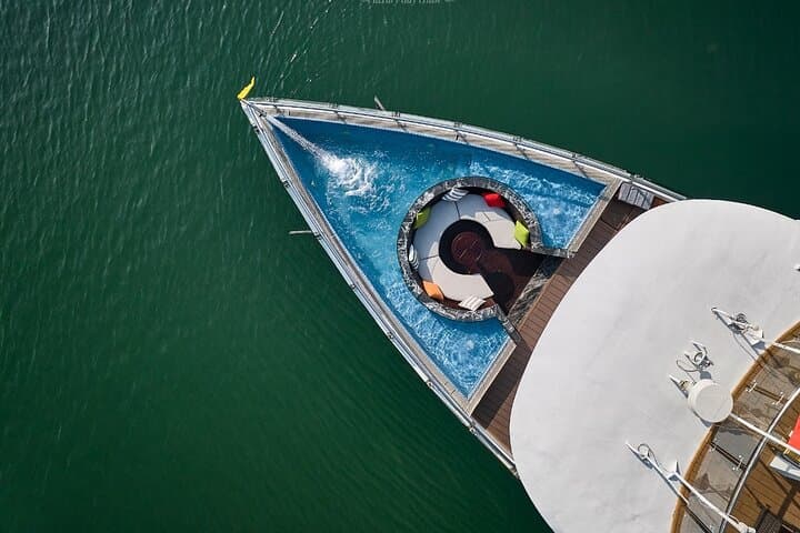 Jade Sails: Luxurious Day Cruise through Lan Ha Bay and Ao Ech photo 3