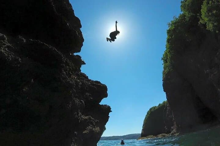 Torquay Coasteering: Geopark Cliffs, Caves & Ocean Jumps photo 3