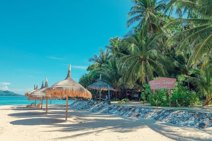 Seaplane Island-Hopping & Luxury Stays: 4D Palawan Escape