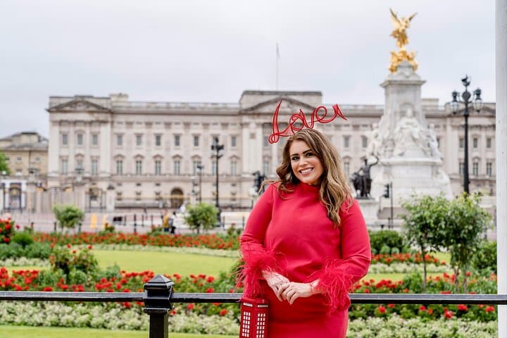 Private Professional Photoshoot in London — Local Photographer for Travel Portraits photo 2