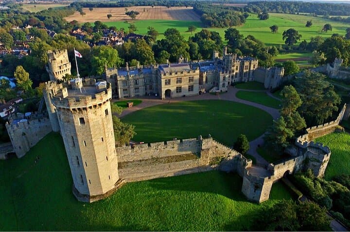Warwick Castle, Stratford-upon-Avon & Oxford Day Trip from London — Castles, Colleges & Cotswolds Drive photo 2