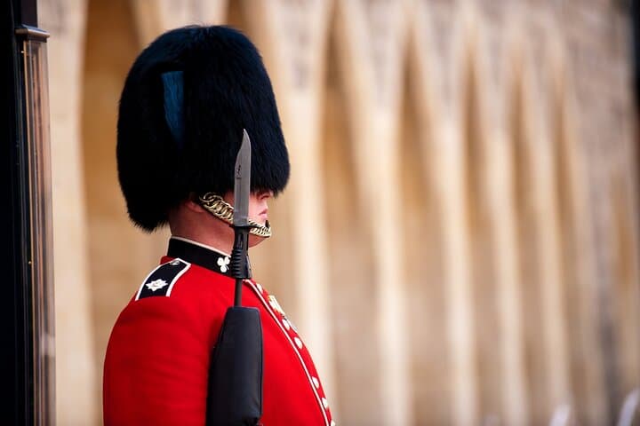 Royal Windsor Afternoon Tour — Windsor Castle & St. George’s Chapel from London photo 3