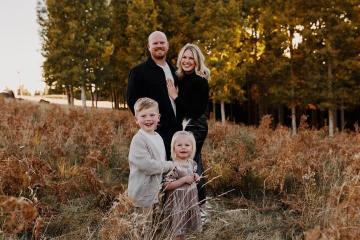 Flagstaff Forest Photoshoot: Aspen Groves & San Francisco Peaks Portrait Session photo 3