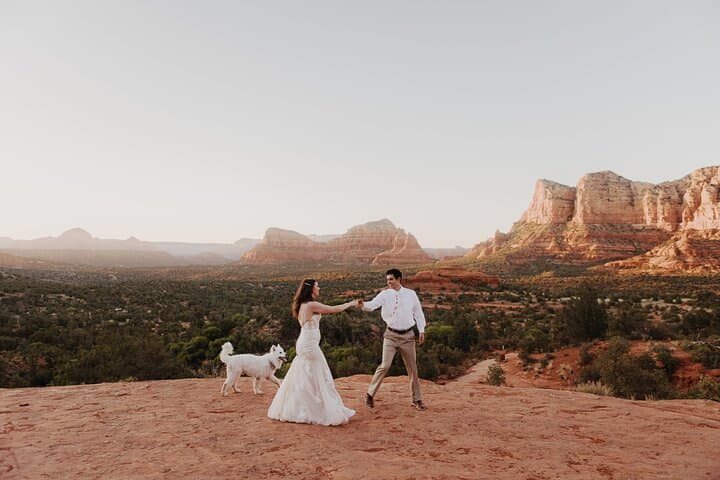 Sedona Red Rocks Photoshoot: Private Bell Rock Photo Session & Tips