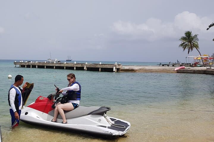 Self-Guided WaveRunner Adventure on Seven Mile Beach, Grand Cayman photo 4