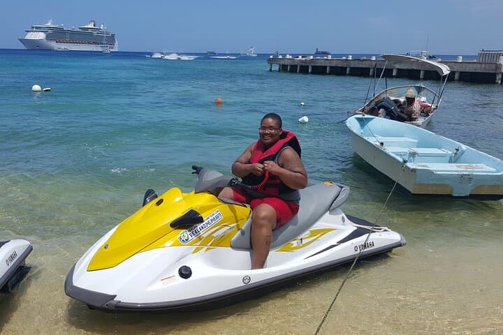 Self-Guided WaveRunner Adventure on Seven Mile Beach, Grand Cayman photo 6