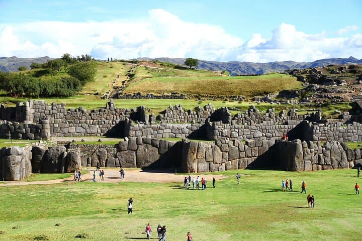5-Day Inca Historical Adventure: Cusco, Machu Picchu & Rainbow Mountain photo 4