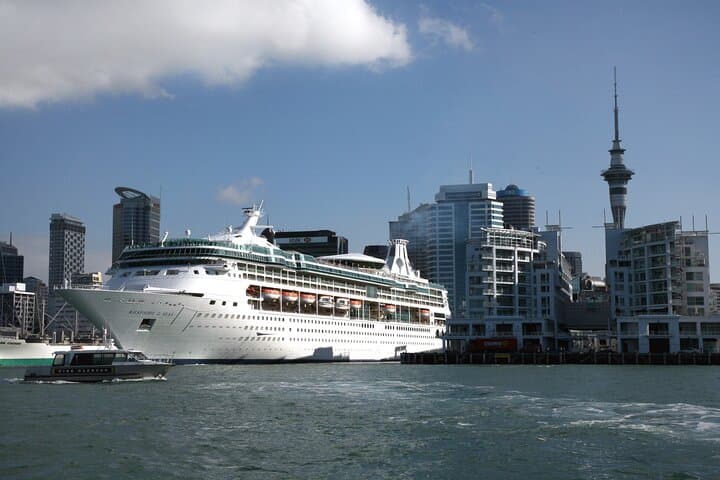 Auckland Arrival: 1-Night Arrival Option & City Sightseeing photo 2