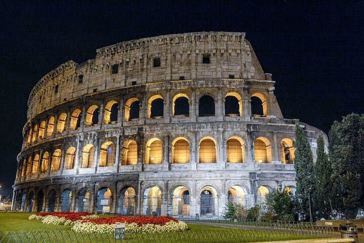 Rome Evening Private Driver Tour with Dinner — Janiculum to Colosseum photo 3